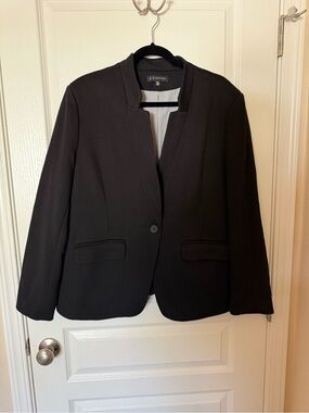 Black Notch Collar Single-Button Blazer